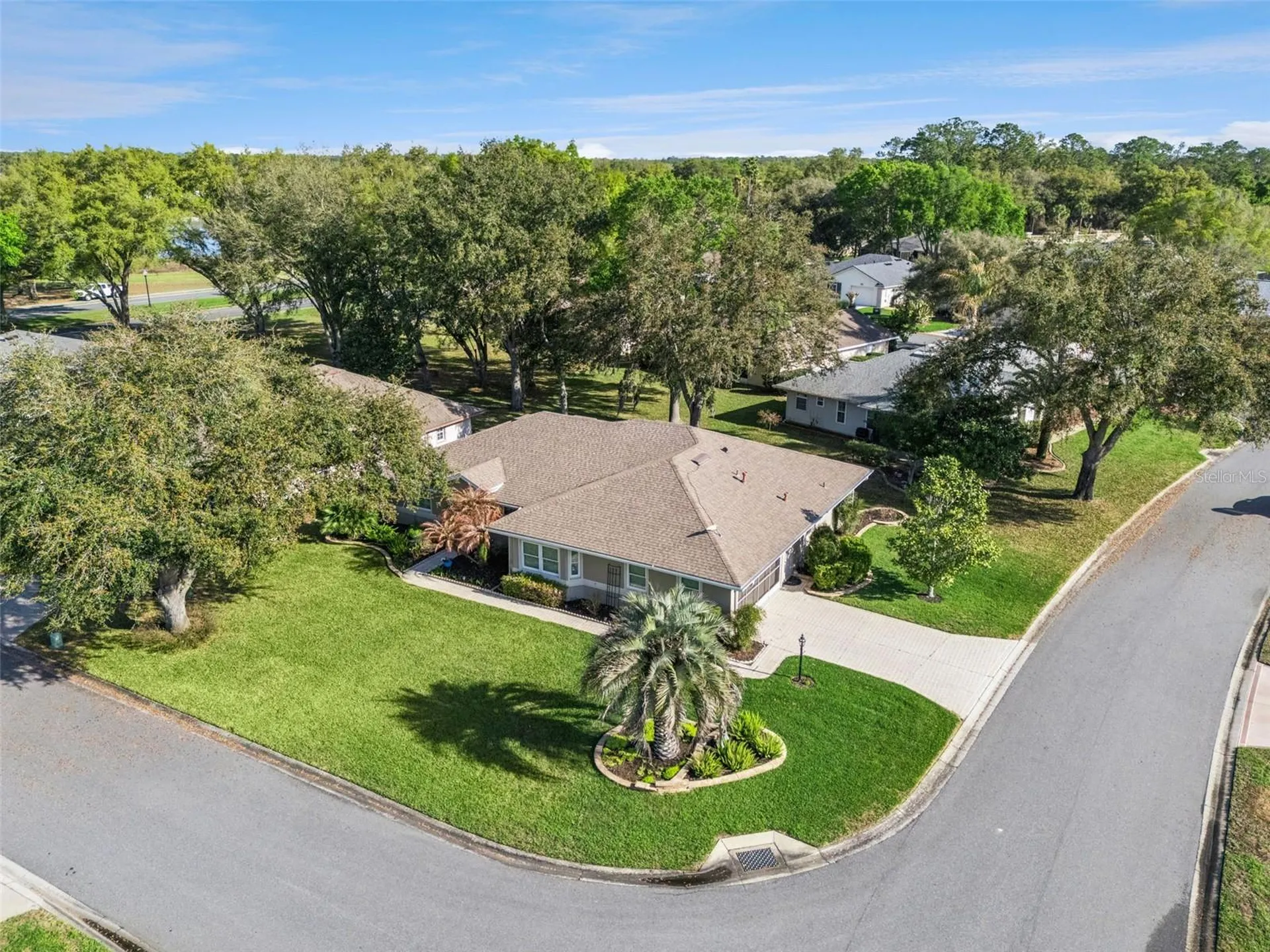 21533 King Henry Avenue Leesburg FL 34748