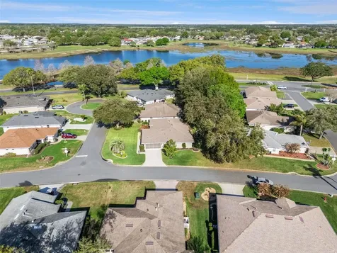 21533 King Henry Avenue Leesburg FL 34748