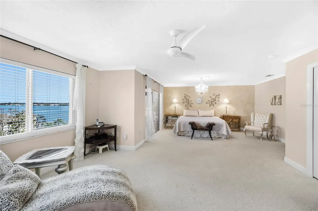 1600 1st Avenue W Bradenton FL 34205