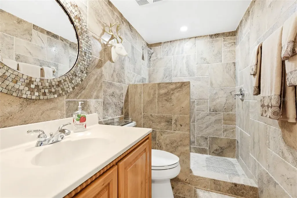1600 1st Avenue W Bradenton FL 34205