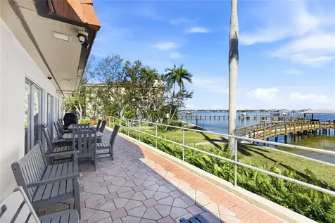 1600 1st Avenue W Bradenton FL 34205