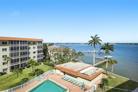 1600 1st Avenue W Bradenton FL 34205