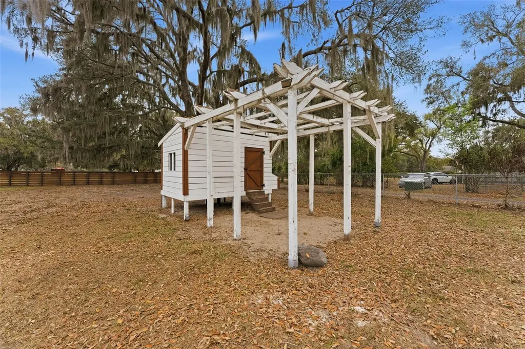 11040 Browning Road Lithia FL 33547