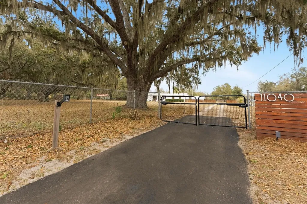 11040 Browning Road Lithia FL 33547