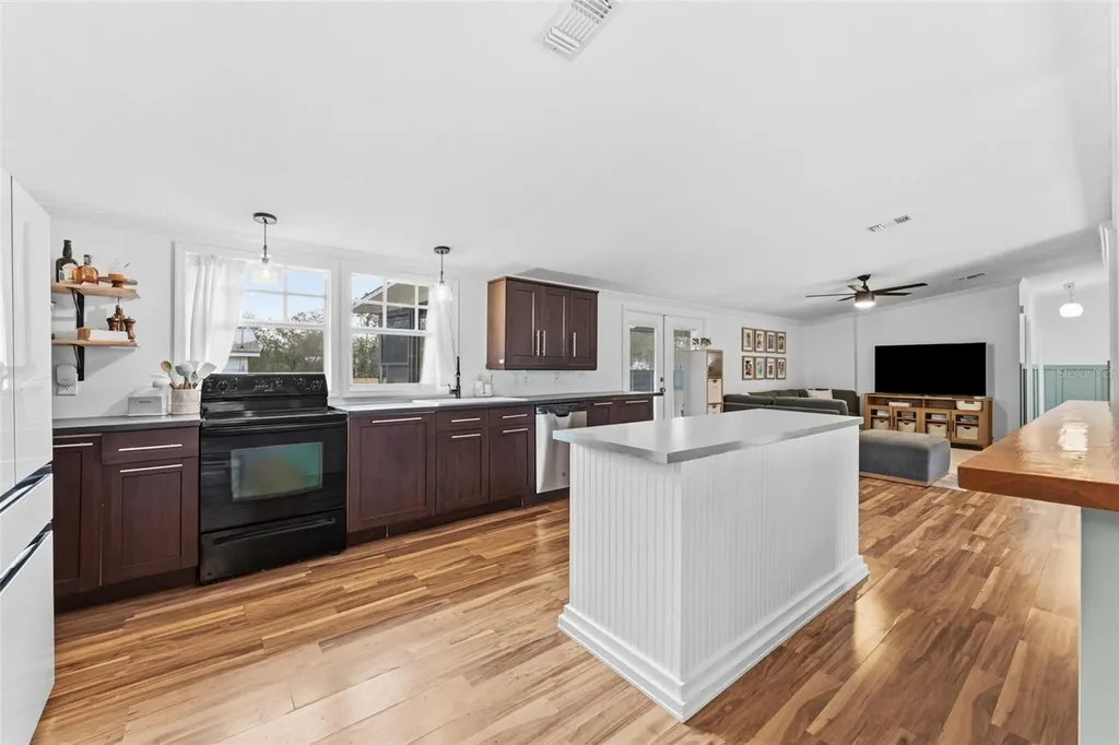 11040 Browning Road Lithia FL 33547