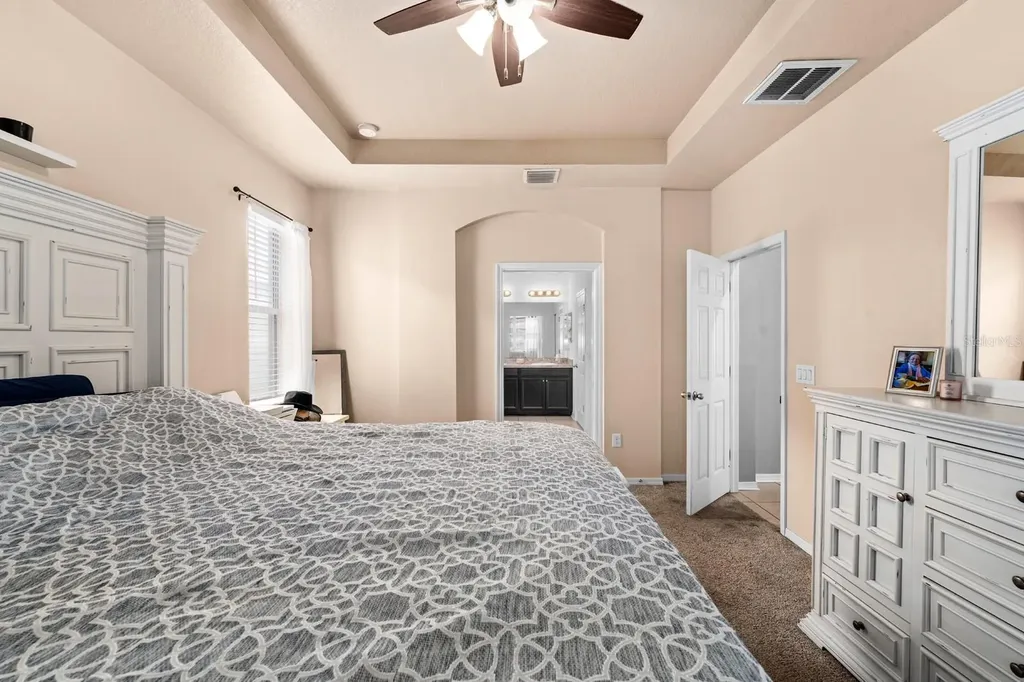 10207 Avelar Ridge Drive Riverview FL 33578