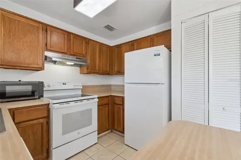 2811 SW Archer Road Gainesville FL 32608