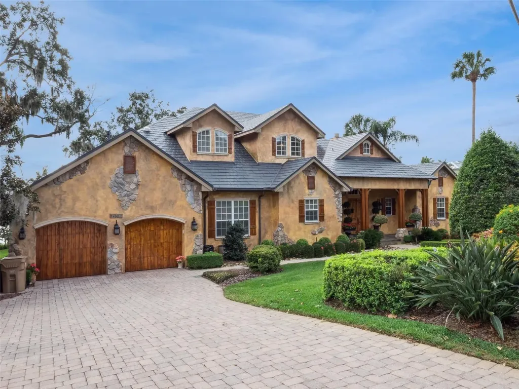 1490 Lakeshore Drive Mount Dora FL 32757