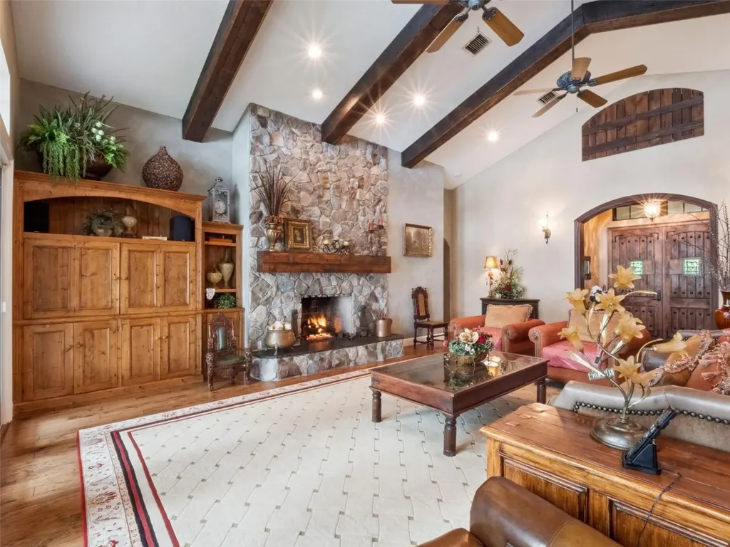 1490 Lakeshore Drive Mount Dora FL 32757