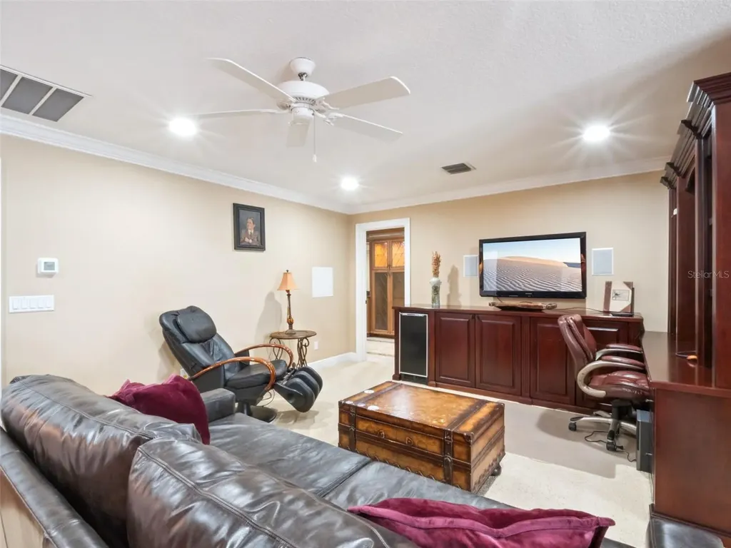 1490 Lakeshore Drive Mount Dora FL 32757