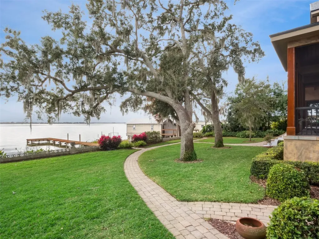 1490 Lakeshore Drive Mount Dora FL 32757
