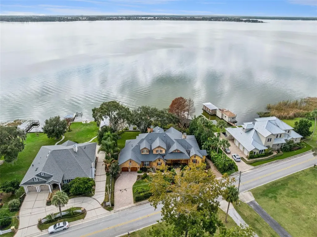 1490 Lakeshore Drive Mount Dora FL 32757