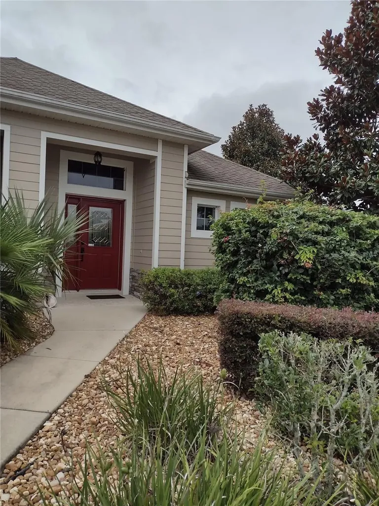 2006 Bayside Avenue Mount Dora FL 32757