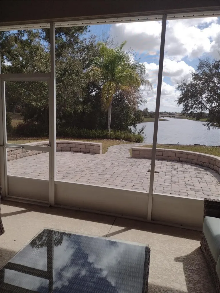 2006 Bayside Avenue Mount Dora FL 32757
