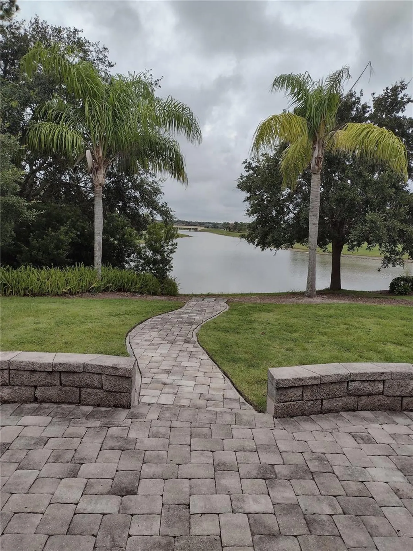2006 Bayside Avenue Mount Dora FL 32757