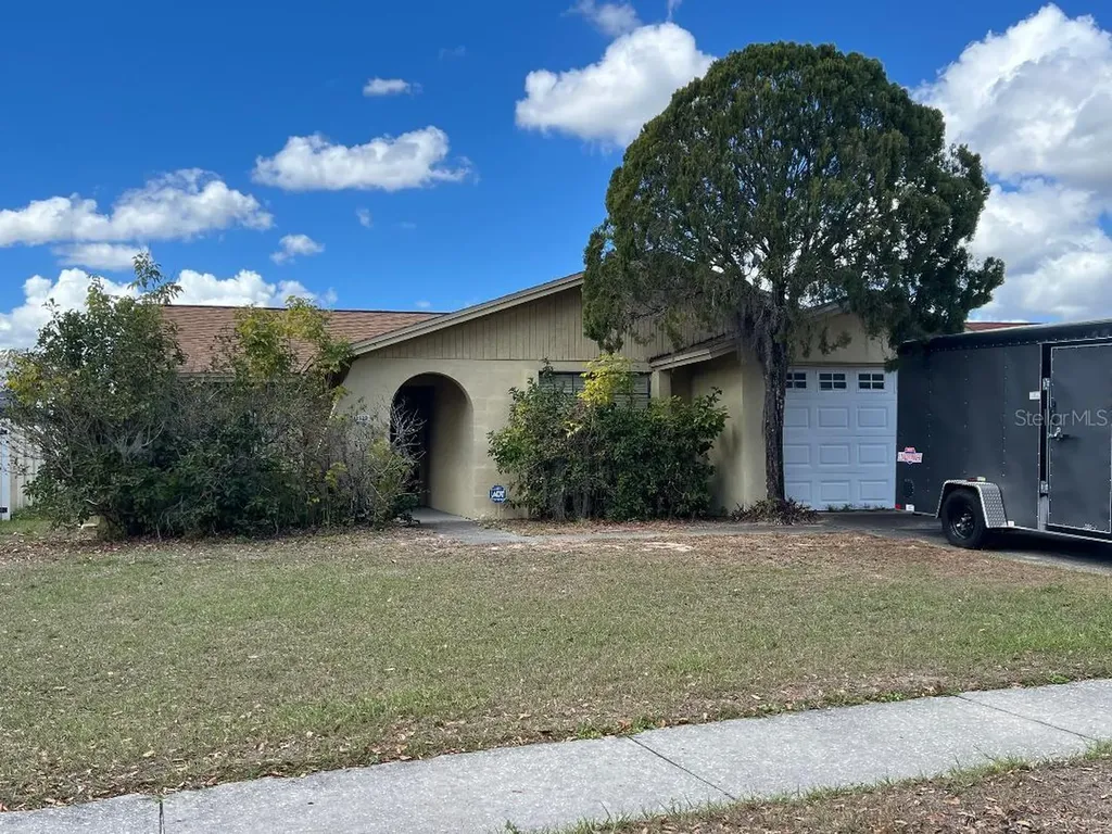 12520 Mondragon Drive Tampa FL 33625