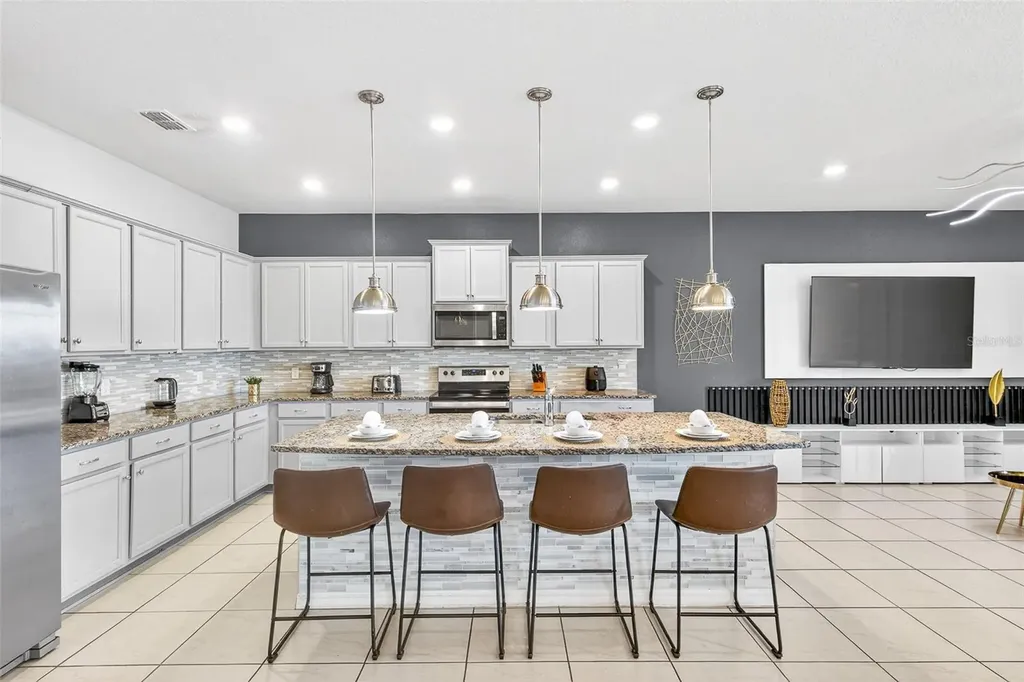 3711 Lana Avenue Davenport FL 33897