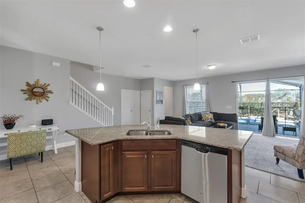 4127 Oaktree Drive Davenport FL 33837