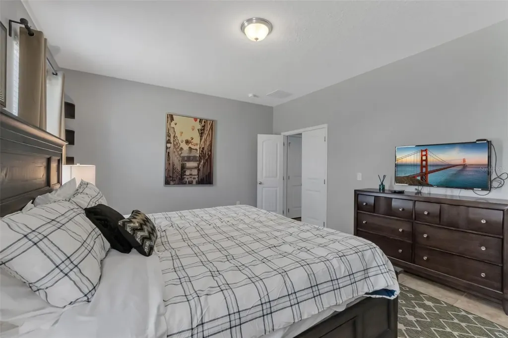 4127 Oaktree Drive Davenport FL 33837