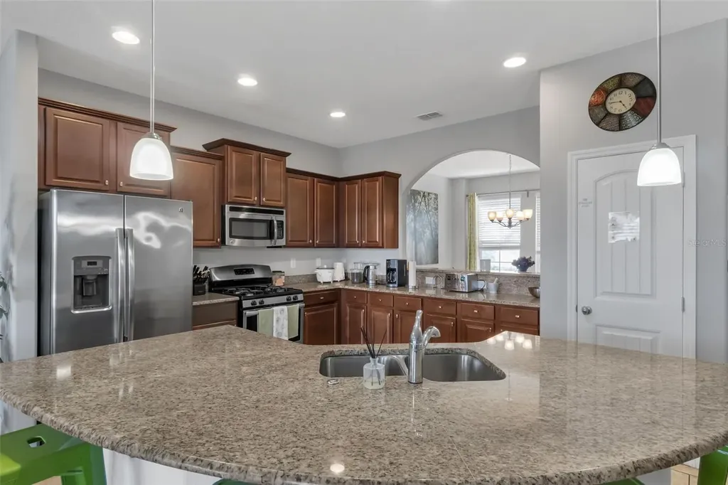 4127 Oaktree Drive Davenport FL 33837
