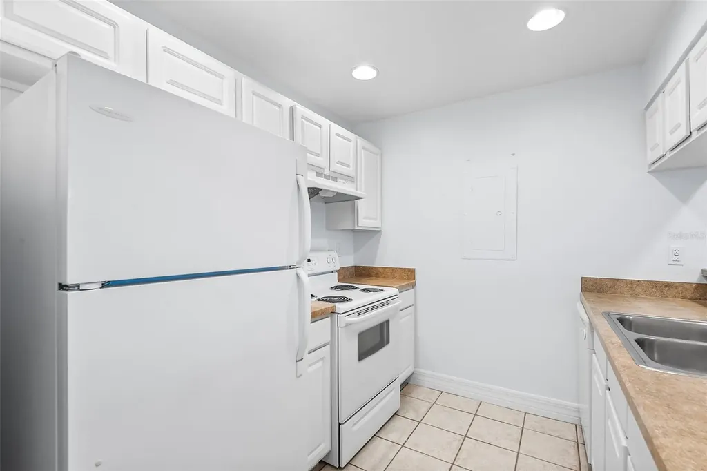 2070/2071 Corner Lake Drive Haines City FL 33844