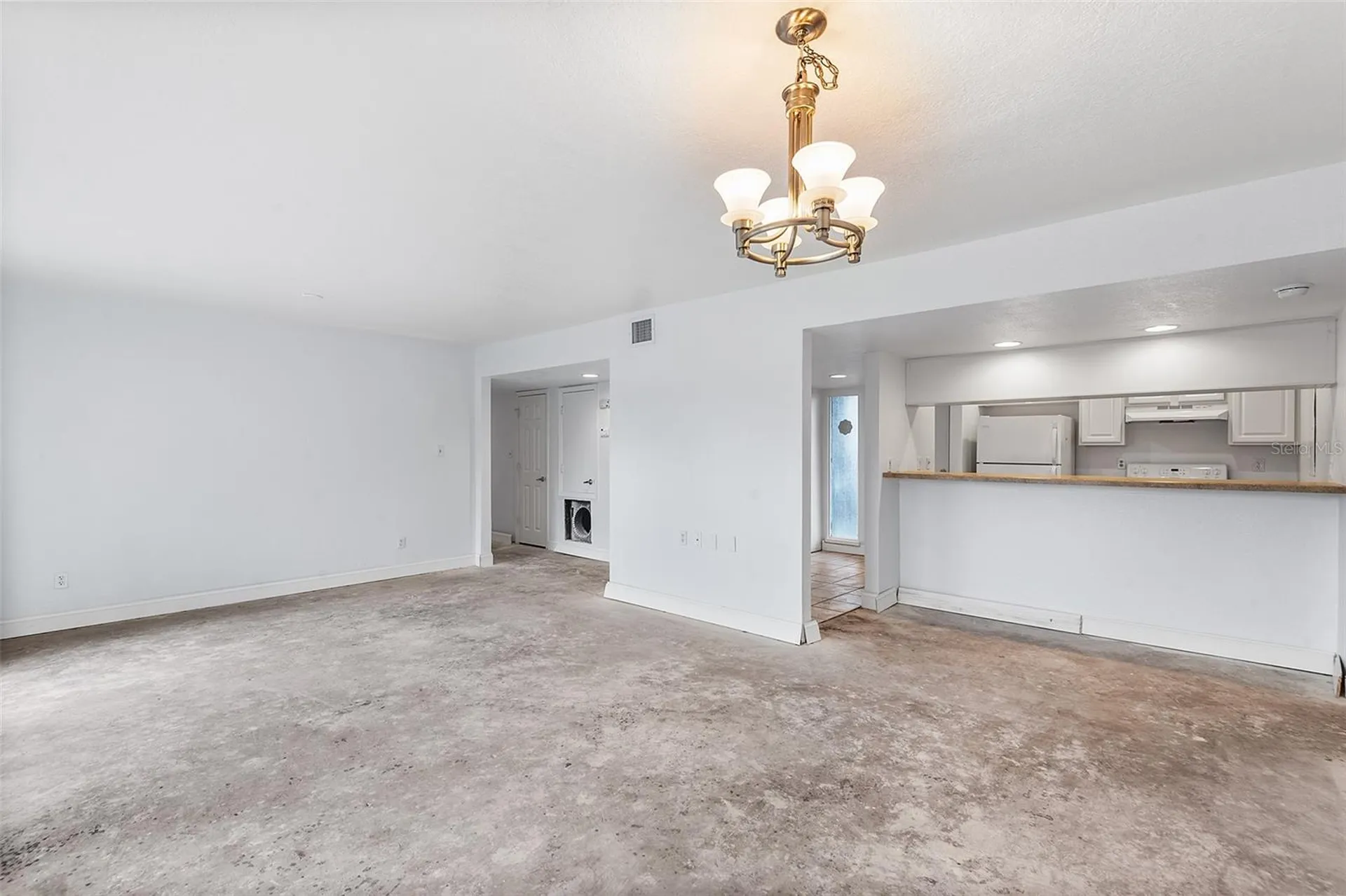 2070/2071 Corner Lake Drive Haines City FL 33844