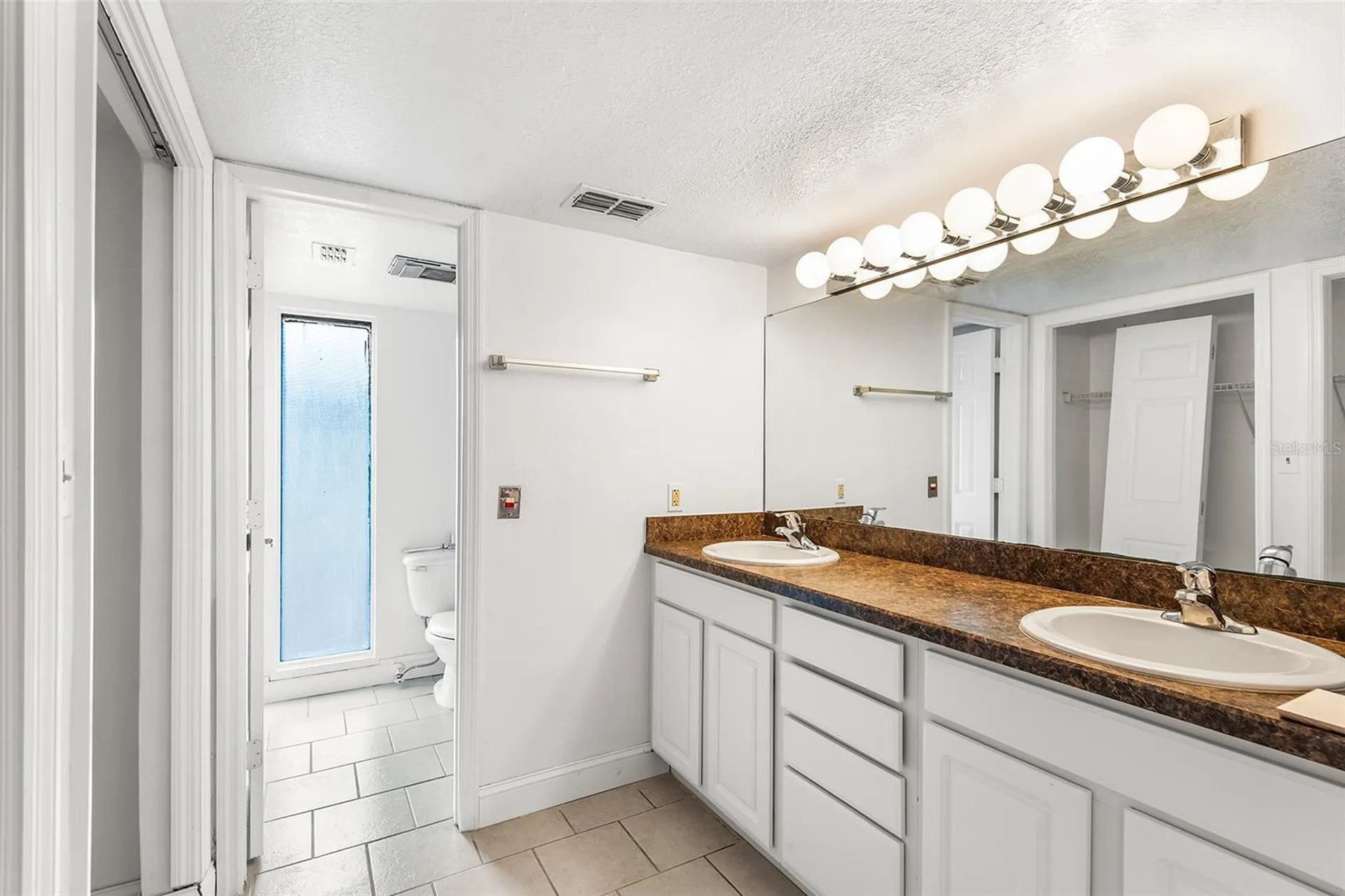 2070/2071 Corner Lake Drive Haines City FL 33844
