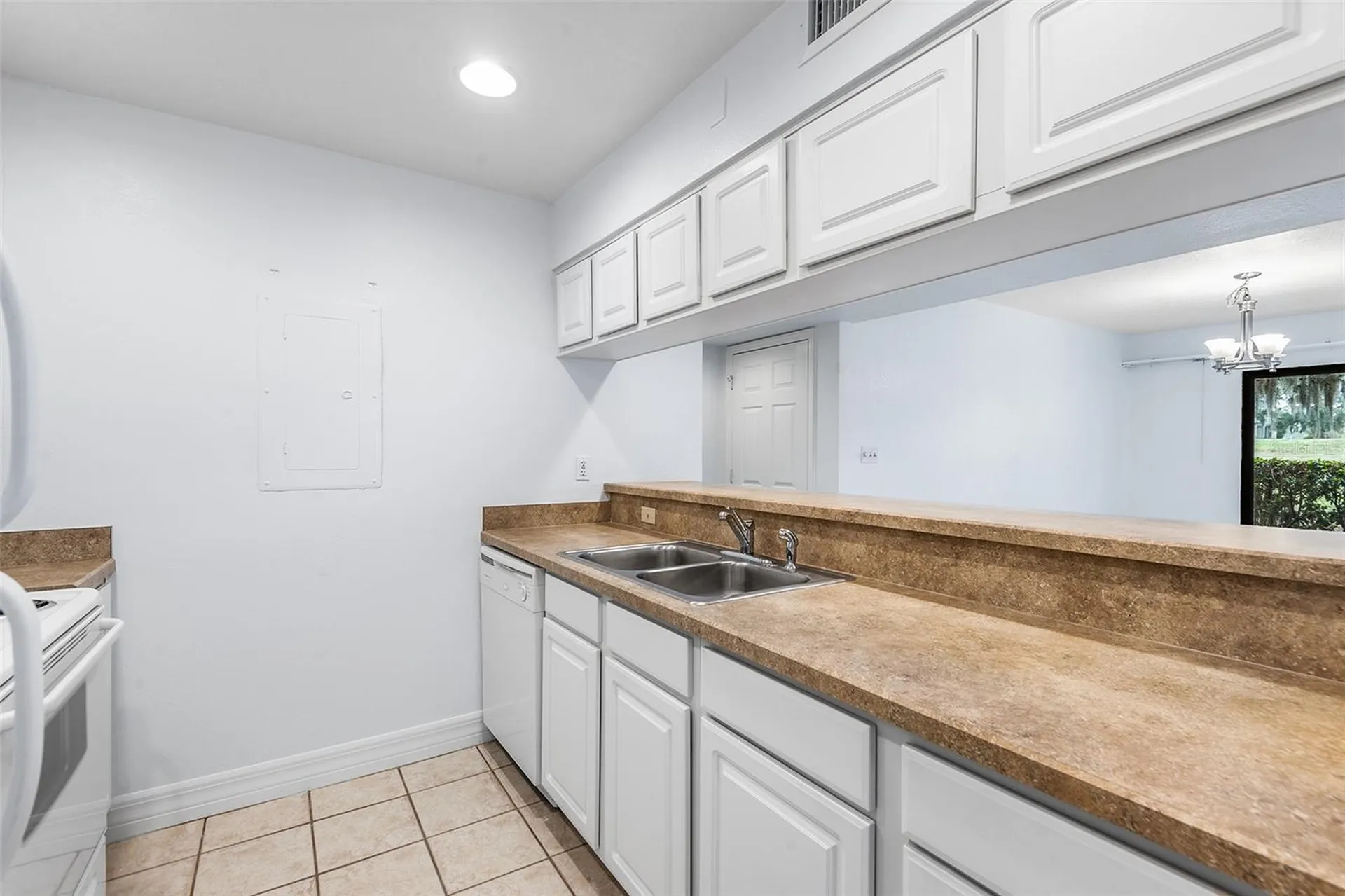 2070/2071 Corner Lake Drive Haines City FL 33844