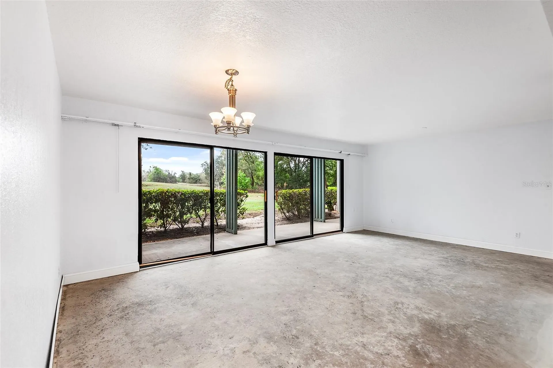 2070/2071 Corner Lake Drive Haines City FL 33844