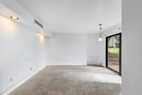 2070/2071 Corner Lake Drive Haines City FL 33844