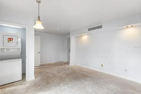 2070/2071 Corner Lake Drive Haines City FL 33844
