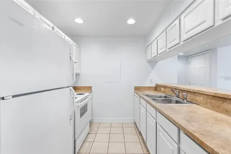 2070/2071 Corner Lake Drive Haines City FL 33844