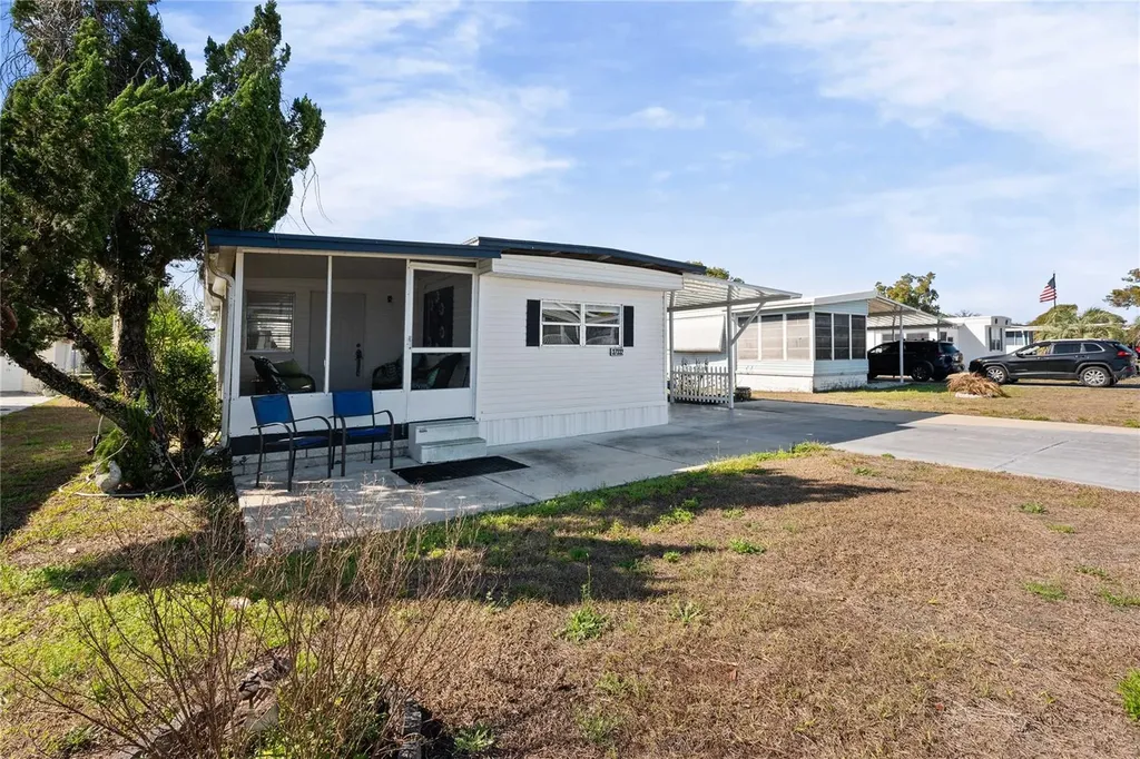 37332 Sandra Avenue Zephyrhills FL 33542