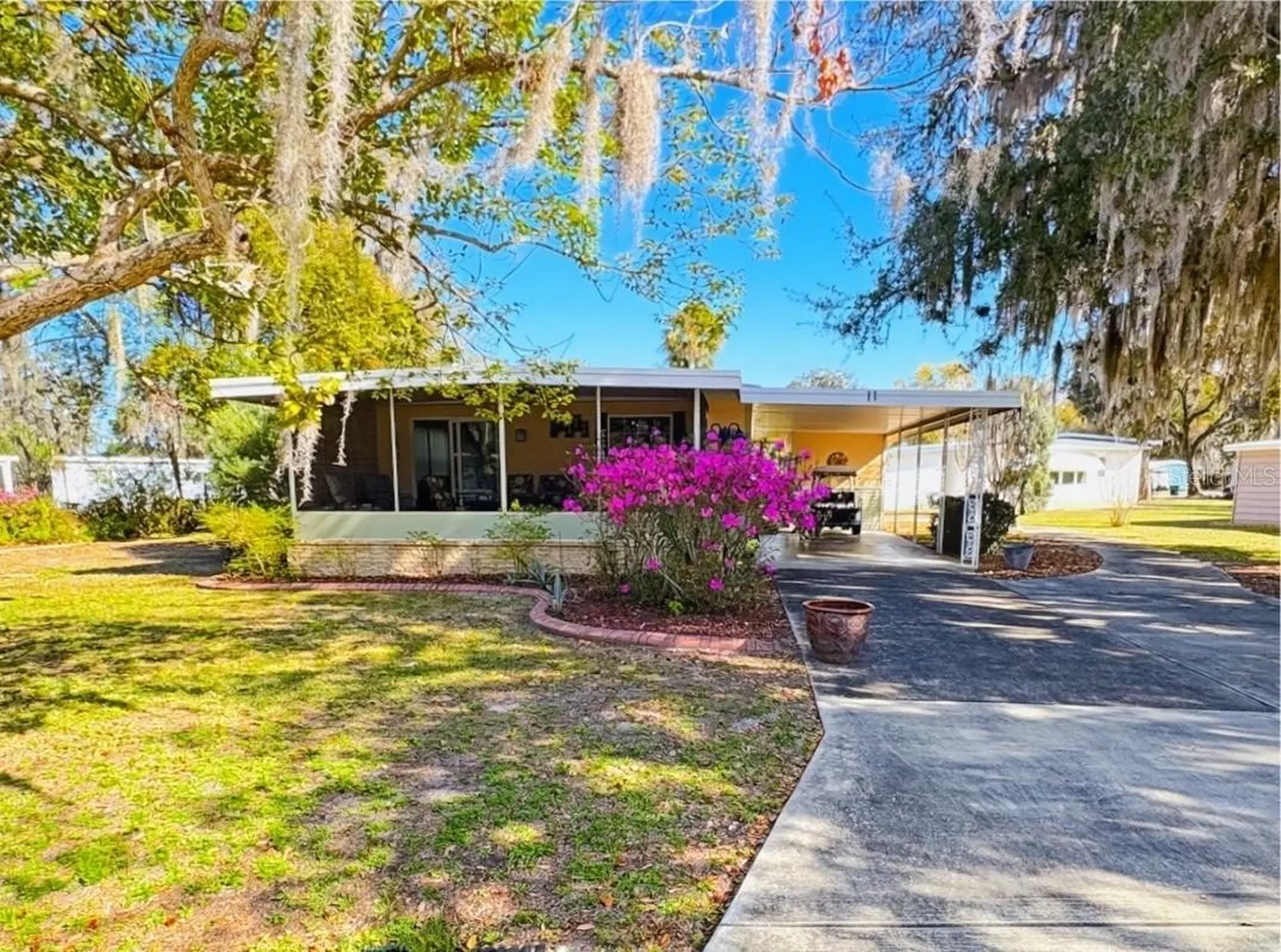 11 S Bobwhite Road Wildwood FL 34785