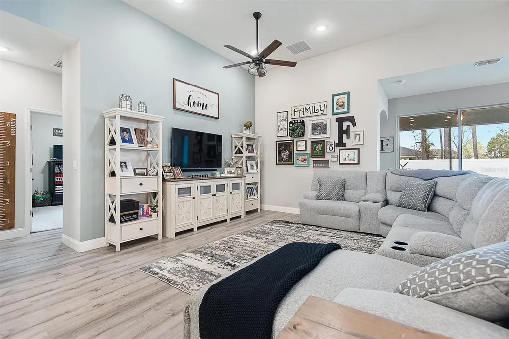 37 Londonderry Drive Palm Coast FL 32137