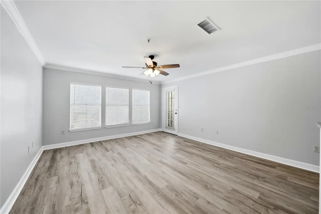18311 Bridle Club Drive Tampa FL 33647