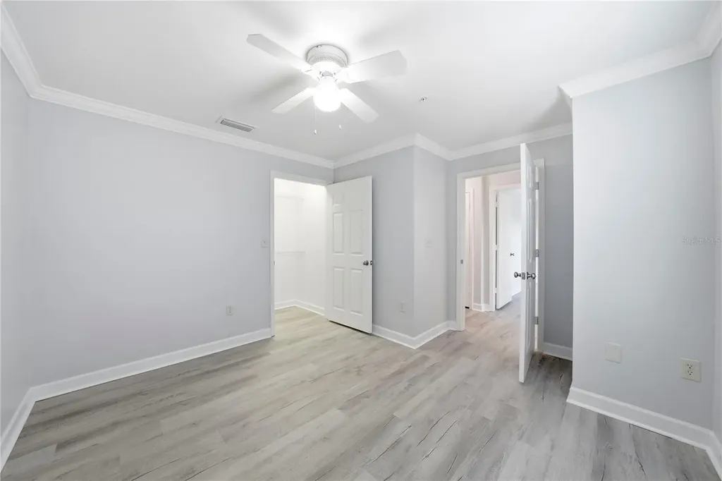 18311 Bridle Club Drive Tampa FL 33647