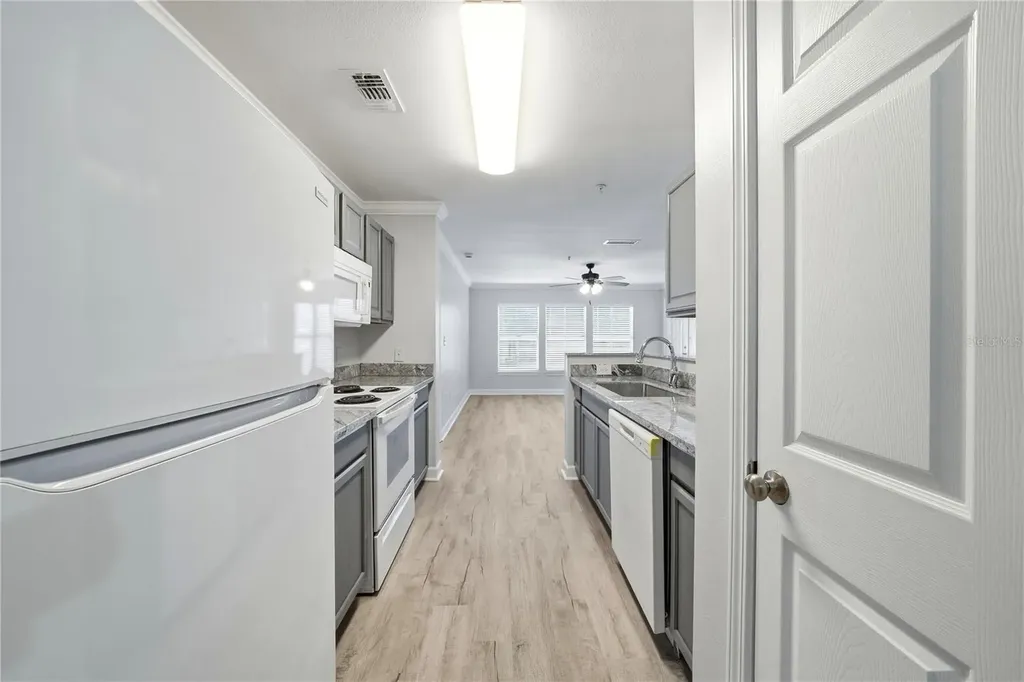 18311 Bridle Club Drive Tampa FL 33647