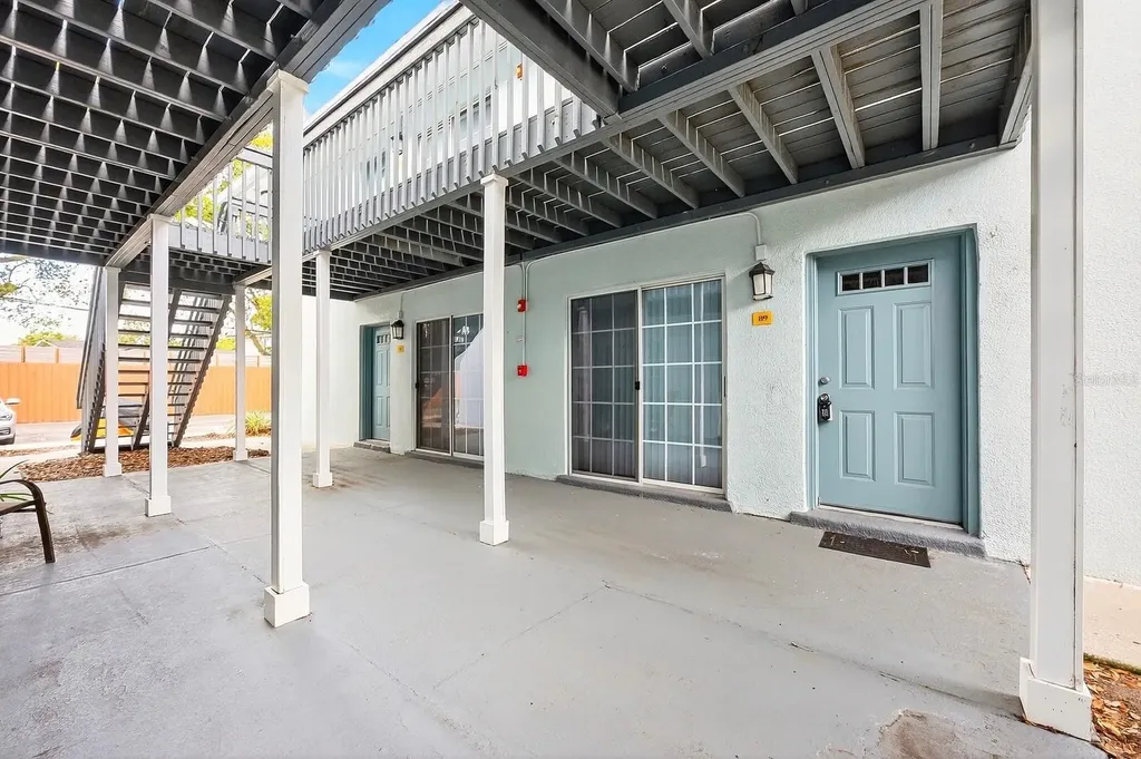 4878 Conway Road Orlando FL 32812
