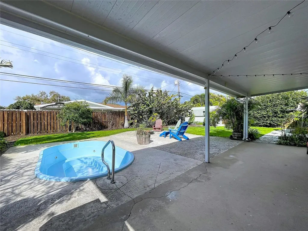 4391 34th Avenue N St Petersburg FL 33713