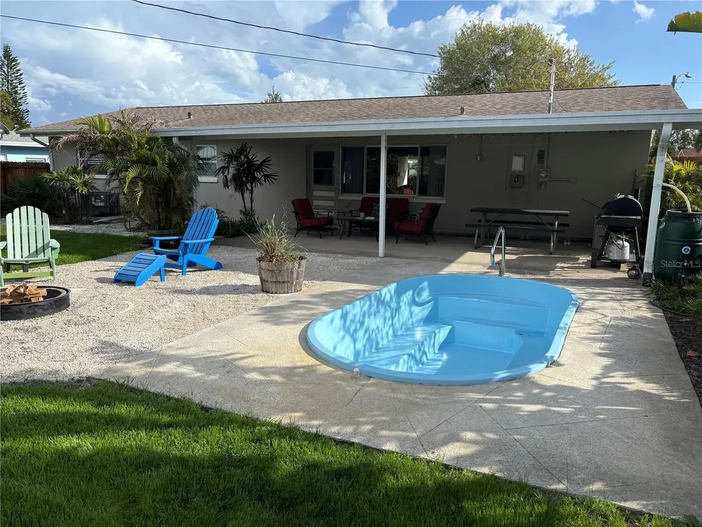 4391 34th Avenue N St Petersburg FL 33713