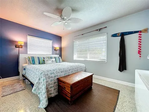 4391 34th Avenue N St Petersburg FL 33713