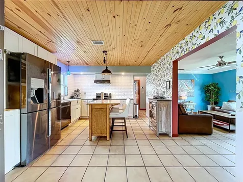 4391 34th Avenue N St Petersburg FL 33713
