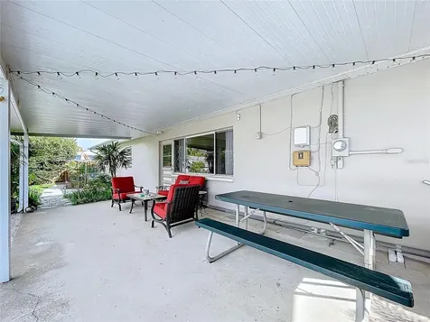 4391 34th Avenue N St Petersburg FL 33713