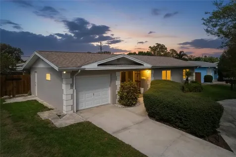 4391 34th Avenue N St Petersburg FL 33713