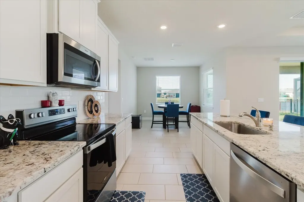 17544 Cantarina Cove Bradenton FL 34211
