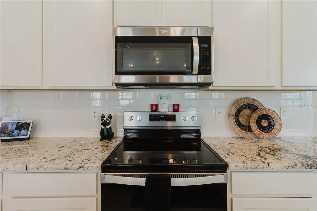 17544 Cantarina Cove Bradenton FL 34211