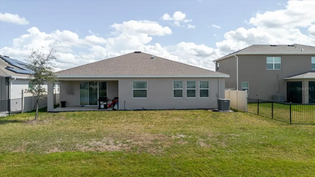 17544 Cantarina Cove Bradenton FL 34211