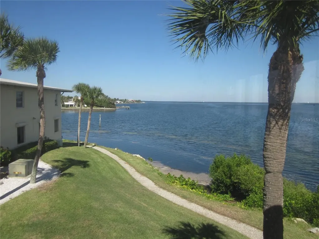 6400 Flotilla Drive Holmes Beach FL 34217
