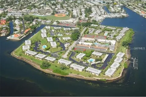 6400 Flotilla Drive Holmes Beach FL 34217